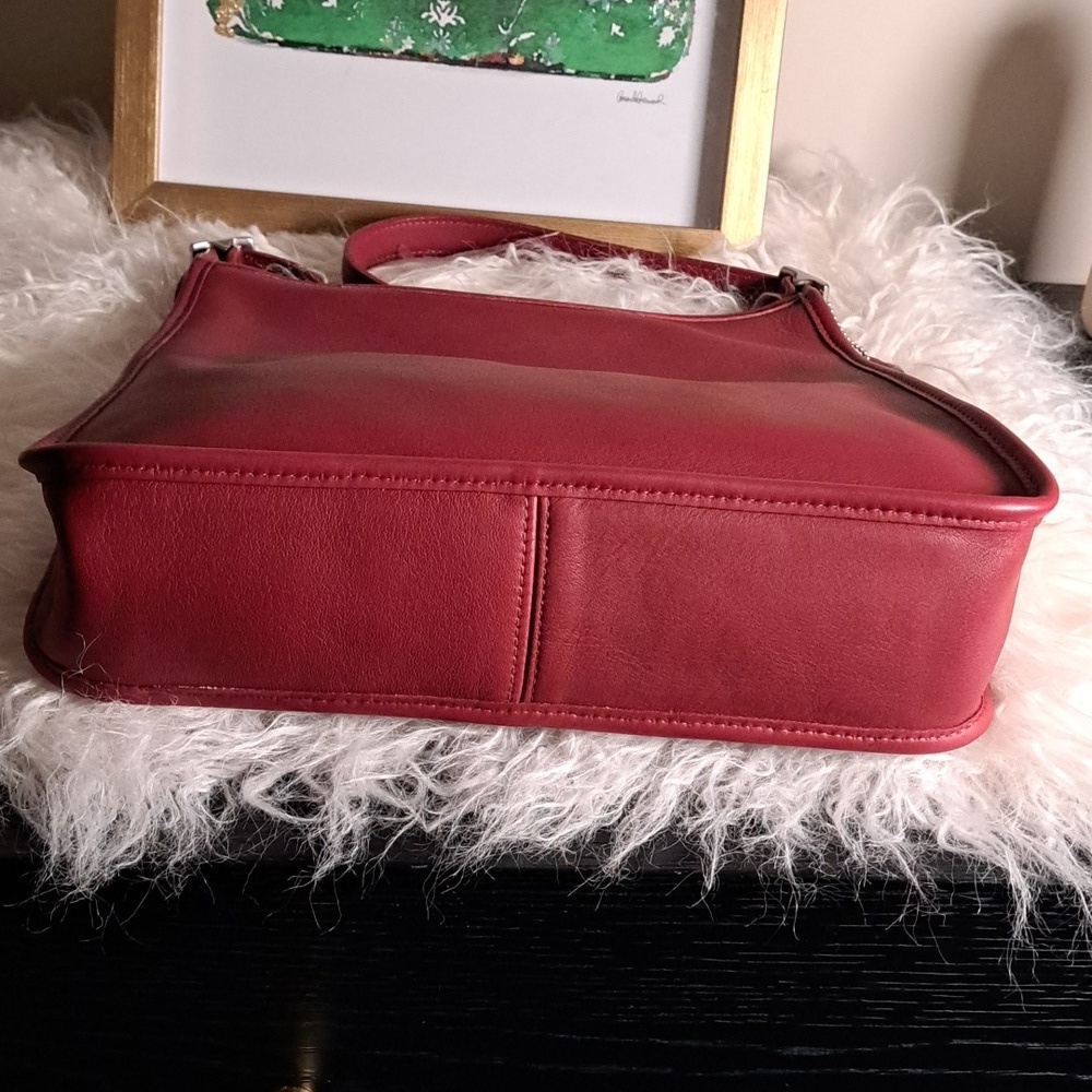 Coach NWOTs Vintage Andrea Bucket Leather Bag - Picture 5 of 10